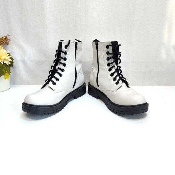 UNR8ED Combat Lug Boots White Faux Leather WMNS 10M Lace-Up & Zipper Closure VGC - Picture 3 of 10